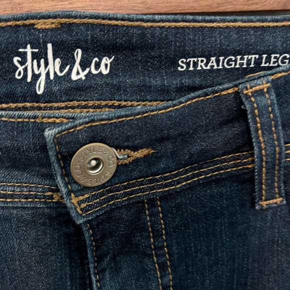 NWOT Style & Co Women’s Straight Leg Jeans, Dark Blue Pickets on Front and Back - Picture 2 of 3